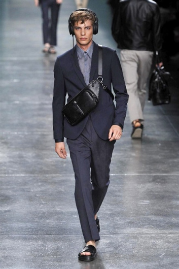 Fotoservizio/SS 2015/MEN/FENDI/DP1/38