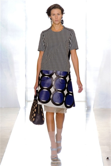 Fotoservizio/SS 2012/WOMEN/MARNI/21