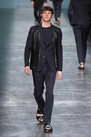 Fotoservizio/SS 2015/MEN/FENDI/DP1/40