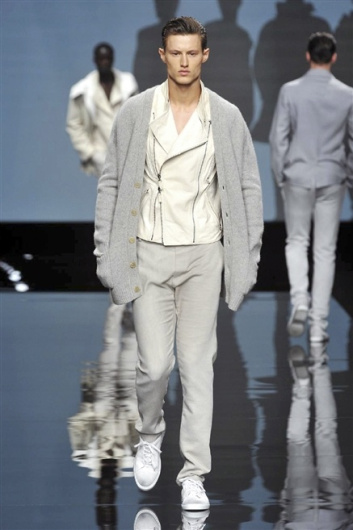 Fotoservizio/SS 2015/MEN/ERMANNO SCERVINO/DP1/3