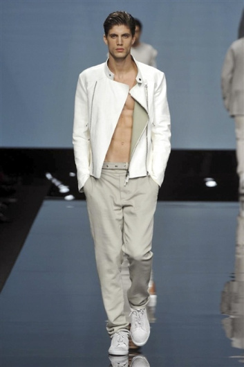 Fotoservizio/SS 2015/MEN/ERMANNO SCERVINO/DP1/5