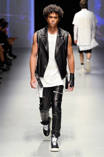 Fotoservizio/SS 2015/MEN/D.GNAK/DP1/12