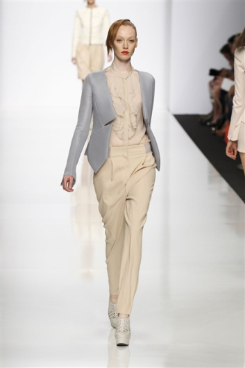 Fotoservizio/SS 2012/WOMEN/BYBLOS/12