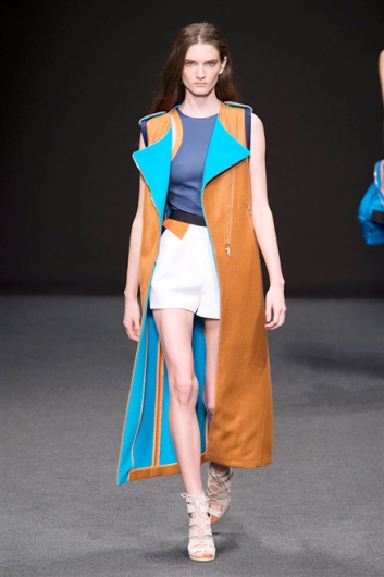 Fotoservizio/SS 2015/WOMEN/BYBLOS MILANO/DP1/5