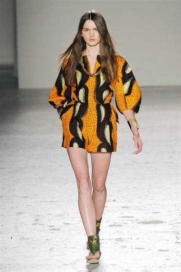 Fotoservizio/SS 2015/WOMEN/STELLA JEAN/DP1/12