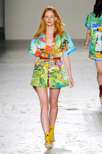 Fotoservizio/SS 2015/WOMEN/STELLA JEAN/DP1/24