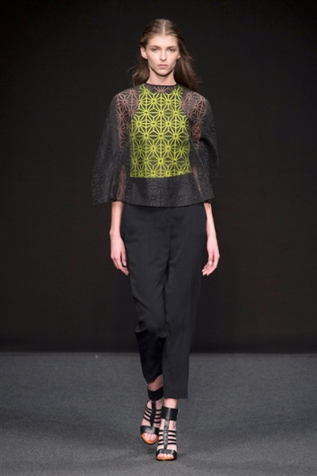 Fotoservizio/SS 2015/WOMEN/BYBLOS MILANO/DP1/12