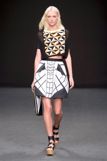 Fotoservizio/SS 2015/WOMEN/BYBLOS MILANO/DP1/13