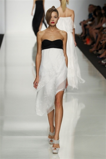 Fotoservizio/SS 2012/WOMEN/BYBLOS/36