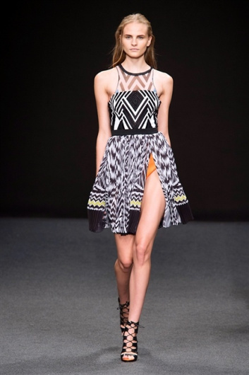 Fotoservizio/SS 2015/WOMEN/BYBLOS MILANO/DP1/30
