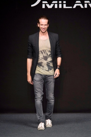 Fotoservizio/SS 2015/WOMEN/BYBLOS MILANO/DP1/35