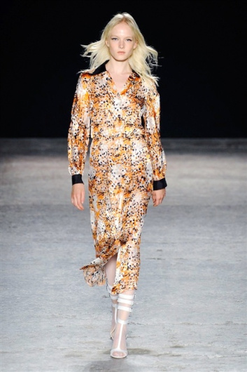 Fotoservizio/SS 2015/WOMEN/FRANCESCO SCOGNAMIGLIO/DP1/19