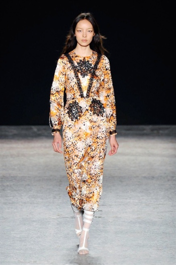 Fotoservizio/SS 2015/WOMEN/FRANCESCO SCOGNAMIGLIO/DP1/20