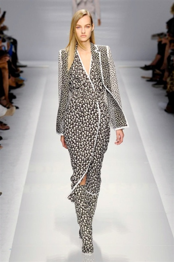 Fotoservizio/SS 2015/WOMEN/MAX MARA/DP1/24