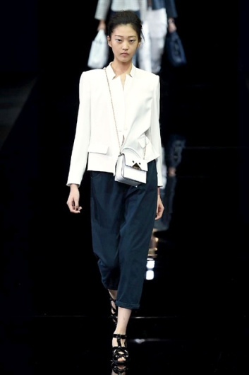 Fotoservizio/SS 2015/WOMEN/EMPORIO ARMANI/DP1/5