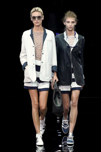 Fotoservizio/SS 2015/WOMEN/EMPORIO ARMANI/DP1/11
