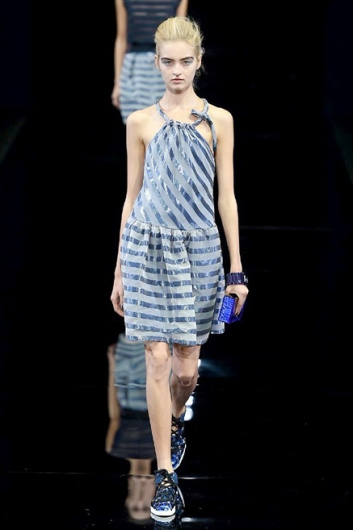 Fotoservizio/SS 2015/WOMEN/EMPORIO ARMANI/DP1/25