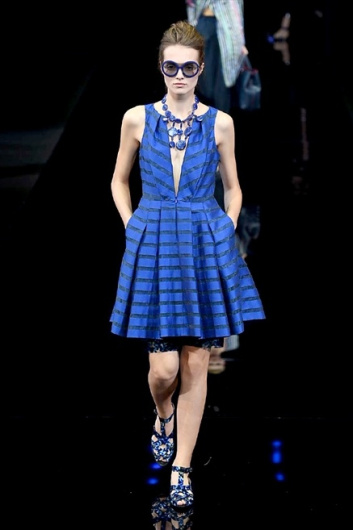 Fotoservizio/SS 2015/WOMEN/EMPORIO ARMANI/DP1/33