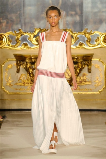 Fotoservizio/SS 2015/WOMEN/CRISTIANO BURANI/DP1/5