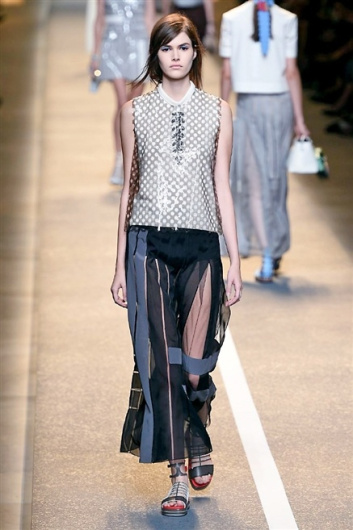 Fotoservizio/SS 2015/WOMEN/FENDI/DP1/39