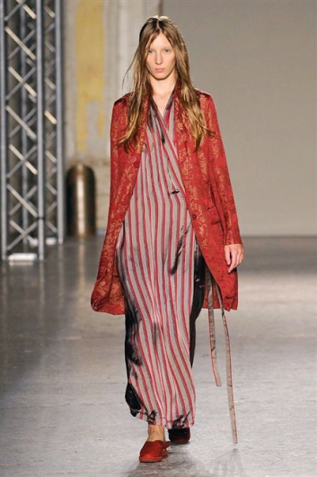 Fotoservizio/SS 2015/WOMEN/UMA WANG/DP1/3