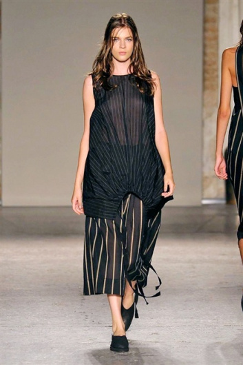 Fotoservizio/SS 2015/WOMEN/UMA WANG/DP1/19