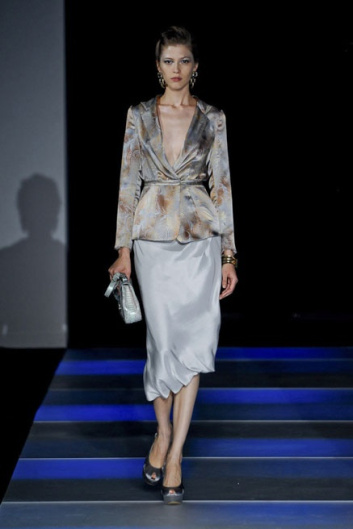 Fotoservizio/SS 2012/WOMEN/GIORGIO ARMANI/4