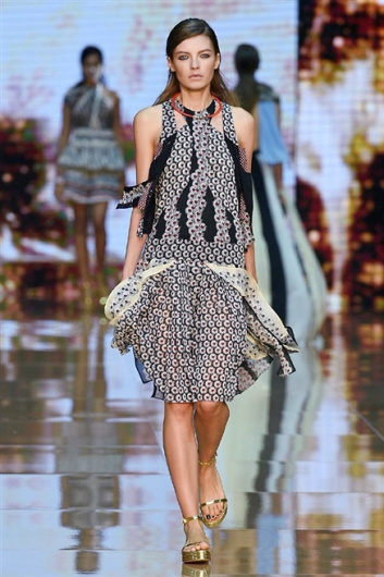 Fotoservizio/SS 2015/WOMEN/JUST CAVALLI/DP1/30
