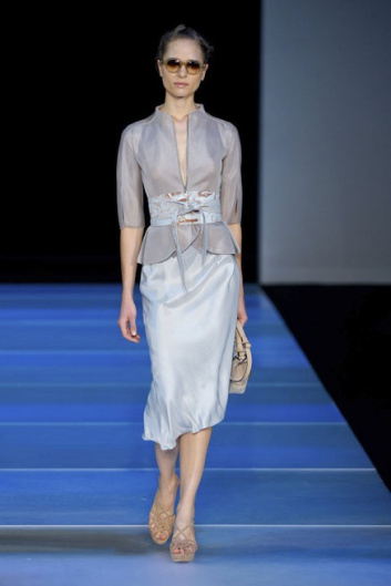 Fotoservizio/SS 2012/WOMEN/GIORGIO ARMANI/28