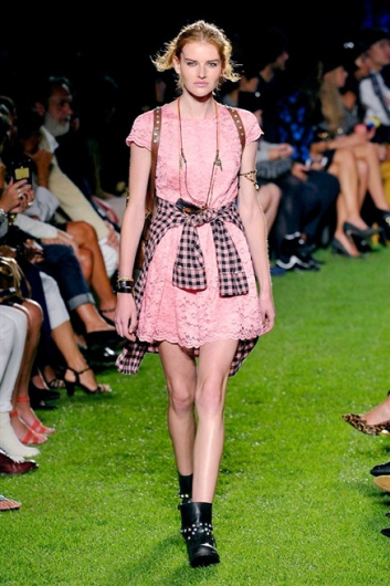 Fotoservizio/SS 2015/WOMEN/BLUGIRL/DP1/8