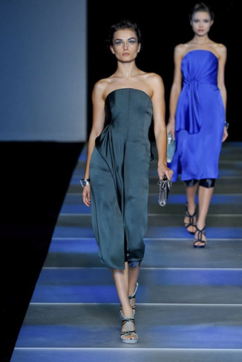 Fotoservizio/SS 2012/WOMEN/GIORGIO ARMANI/30