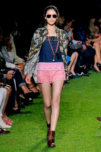 Fotoservizio/SS 2015/WOMEN/BLUGIRL/DP1/24