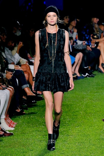 Fotoservizio/SS 2015/WOMEN/BLUGIRL/DP1/28