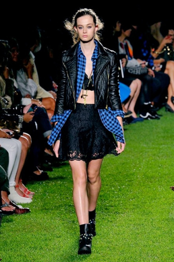 Fotoservizio/SS 2015/WOMEN/BLUGIRL/DP1/32