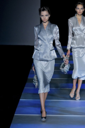 Fotoservizio/SS 2012/WOMEN/GIORGIO ARMANI/39