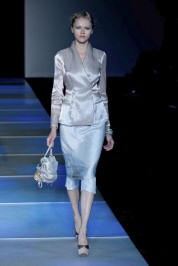 Fotoservizio/SS 2012/WOMEN/GIORGIO ARMANI/40