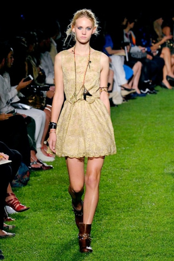 Fotoservizio/SS 2015/WOMEN/BLUGIRL/DP1/37