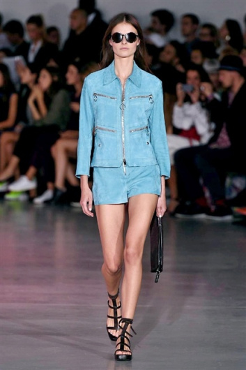 Fotoservizio/SS 2015/WOMEN/COSTUME NATIONAL/DP1/14
