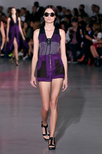 Fotoservizio/SS 2015/WOMEN/COSTUME NATIONAL/DP1/18