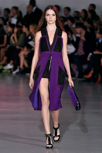 Fotoservizio/SS 2015/WOMEN/COSTUME NATIONAL/DP1/19