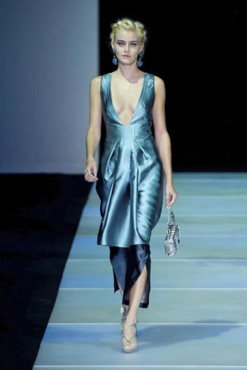 Fotoservizio/SS 2012/WOMEN/GIORGIO ARMANI/45