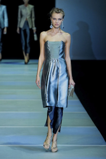 Fotoservizio/SS 2012/WOMEN/GIORGIO ARMANI/46