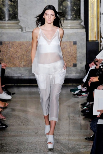Fotoservizio/SS 2015/WOMEN/PORTS 1961/DP1/1