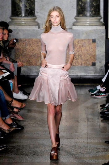 Fotoservizio/SS 2015/WOMEN/PORTS 1961/DP1/5