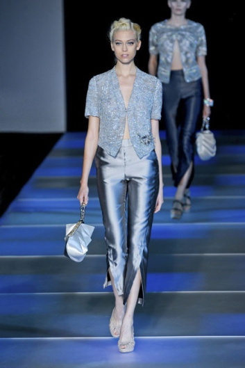 Fotoservizio/SS 2012/WOMEN/GIORGIO ARMANI/53