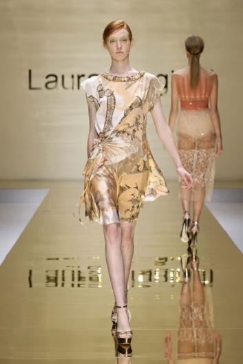 Fotoservizio/SS 2012/WOMEN/LAURA BIAGIOTTI/3