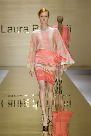 Fotoservizio/SS 2012/WOMEN/LAURA BIAGIOTTI/6