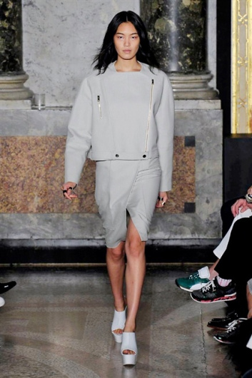 Fotoservizio/SS 2015/WOMEN/PORTS 1961/DP1/11
