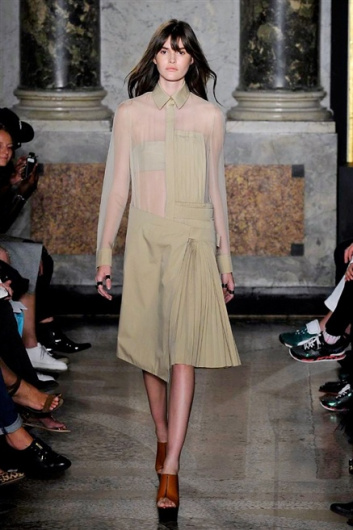 Fotoservizio/SS 2015/WOMEN/PORTS 1961/DP1/16