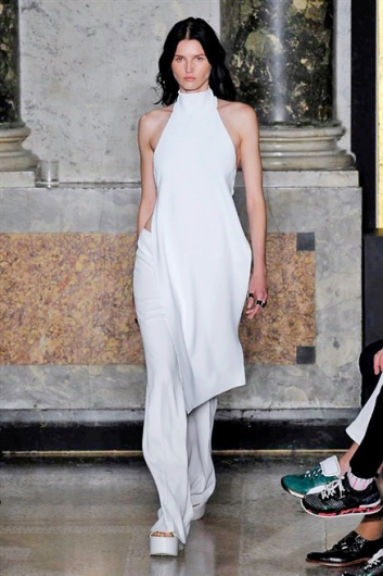 Fotoservizio/SS 2015/WOMEN/PORTS 1961/DP1/19
